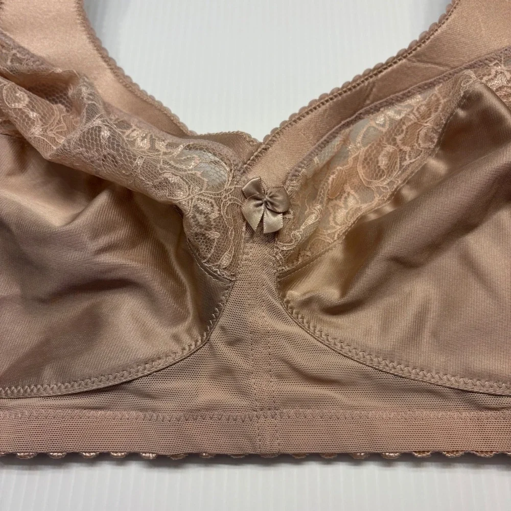 Glamorise MagicLift Bra Womens 54C Nude Lace Trim Wirefree Support 1000 Lingerie